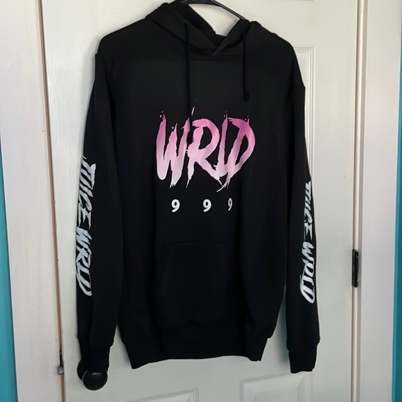 Tops - Juiceworld black hoodie. Size large